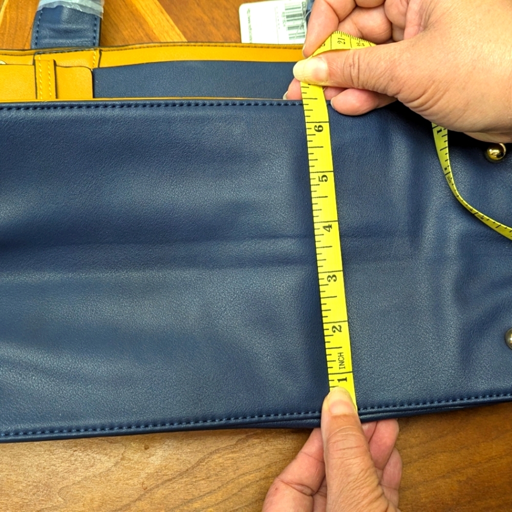 Redfox Purse - Picture 10 of 16